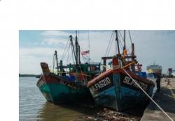 2 Kapal Pencuri Ikan Berbendera Malaysia Ditangkap di Selat Malaka