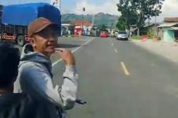 Viral 2 OTK Adang Truk di Nagreg Bandung, Polisi Tangkap Satu Pelaku<