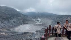 Aktivitas Meningkat, Wisata Tangkuban Parahu Tetap Dibuka dengan SOP Ketat
