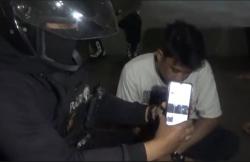 Razia Jam Malam Pelajar di Cirebon, Polisi Tangkap Admin Konten Tawuran<