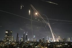 Israel Digempur Serangan Balasan Iran, 7 Orang Tewas