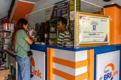 Jangkau Wilayah 3T, Agen BRILink Kini Dilengkapi Berbagai Fitur Layanan