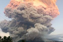 32 Penerbangan Domestik dan Internasional Dibatalkan Imbas Erupsi Gunung Lewotobi Laki-Laki
