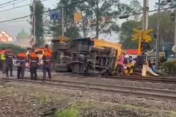KAI Commuter bakal Polisikan Sopir Truk Buntut Kecelakaan KRL di Tangerang