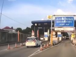 Viral Mobil 2 Kali Terobos Gerbang Tol di Depok agar Tak Bayar, Pengemudi Diburu Polisi
