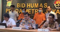 2 WNA Malaysia Ditangkap usai Tipu Nasabah Bank Bermodus Fake BTS