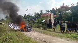 Warga Lampung Selatan Blokir Akses PT Talun Jaya Abadi, Tuntut Keadilan dan CSR