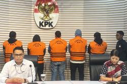 Kasus Korupsi Proyek Jalan, KPK Periksa Rektor USU dan 12 Pejabat Sumut<