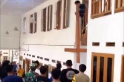 Dedi Mulyadi Kirim Rp100 Juta untuk Perbaiki Rumah Korban Intoleransi di Sukabumi: Saya Tanggung Sendiri