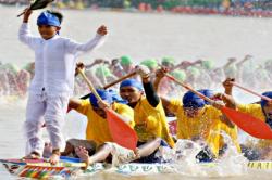 Pacu Jalur Kuantan Singingi: Tradisi Budaya dan Festival Perahu Terbesar di Riau<