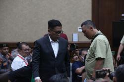 Hasto Bacakan Pleidoi di Sidang Hari Ini usai Dituntut 7 Tahun Penjara