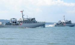 Dilengkapi Alat Canggih, KRI Pulau Fanildo Cari KMP Tunu Tenggelam di Selat Bali