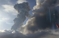 Gunung Lewotobi Laki-Laki Meletus Dahsyat, Jepang Kaji Peringatan Tsunami