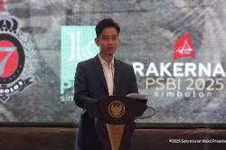 Momen Gibran Singgung Pemecatan Effendi Simbolon dari PDIP