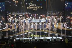 TOP 15 Miss Indonesia 2025 Diumumkan, 8 Finalis Pemenang Fast Track! 