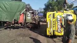 3 Truk Tabrakan di Jalur Pantura Situbondo