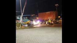 Viral! Bus Sugeng Rahayu di Mojokerto Ngeblong Tak Mau Antre Macet Dipaksa Mundur Polisi