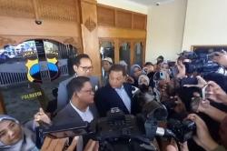 Diperiksa di Polresta Solo, Jokowi Bawa Ijazah Asli dari SD hingga S1 UGM!