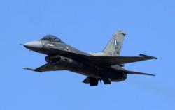 Jet Tempur F-16 Thailand Gempur Markas Militer Kamboja
