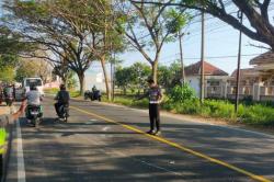 Kecelakaan Beruntun 4 Kendaraan di Sampang, Diawali Mobil Innova Senggol Bus