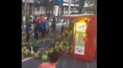 Truk Bermuatan Tabung Gas Terguling di Pasuruan, 1 Orang Tewas Tertimpa<