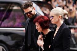 Mengharukan, Pemakaman Ozzy Osbourne Banjir Air Mata 