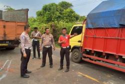 Kronologi Tabrakan Beruntun 3 Kendaraan Tewaskan 1 Orang di Jalinsum Lampung<
