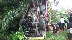 Kronologi Truk Maut Kecelakaan di Tanjakan Mbah Marijan Lampung, Rem Blong hingga Terbalik<