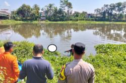 Geger! Mayat Pria Bertato Ditemukan di Sungai Brantas Malang, Ada Luka di Kepala<