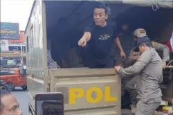 Viral Satpol PP Angkut Paksa Donasi Aksi Tolak Kenaikan PBB di Pati, Berujung Ricuh