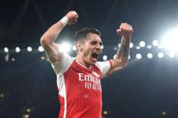 Juventus Bidik Bek Arsenal sebagai Calon Pengganti Lloyd Kelly