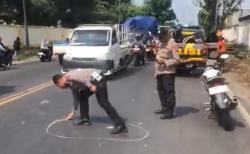 Kecelakaan di Mojokerto, 2 Pelajar SMK Tewas usai Tabrakan dengan Truk Ayam<