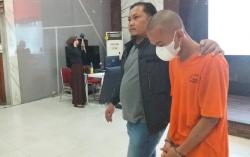 Brutal! Pria Garut Bunuh Perempuan Paruh Baya dengan 13 Tusukan usai Tepergok Mencuri<