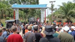 Dugaan Penyerobotan Lahan, Ratusan Petani di Asahan Demo PT Padasa Enam Utama