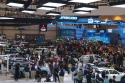 GIIAS 2025 Cetak Penjualan Kendaraan 38.000 Unit, tapi Transaksi Turun