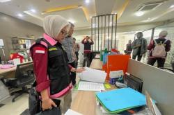 Kejari Geledah BUMD Bandung PT BDS, Selidiki Dugaan Penipuan Suplai Ayam Boneless<