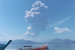 Gunung Lewotobi Laki-Laki Kembali Erupsi, Kolom Abu Capai 1.200 Meter