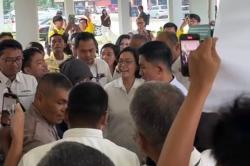 Menkeu Sri Mulyani Digeruduk Mahasiswa usai Isi Kuliah Umum di UI