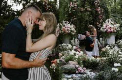 Viral Cincin Tunangan Taylor Swift Harganya Selangit, Detailnya Cek di Sini!