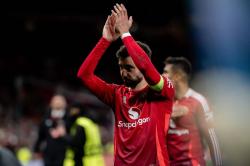 Bruno Fernandes Cedera, MU Makin Terdesak Cari Gelandang Baru di Januari
