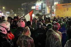 Demo Solidaritas Ojol di Bandar Lampung Kibarkan Bendera Merah Putih, Ini Tuntutannya<