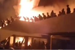 Makassar Mencekam usai Amarah Massa Pendemo Meledak, Gedung DPRD Sulsel Dibakar
