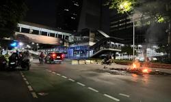 Situasi Terkini Jakarta usai Demo: Titik Api di Jalan Sudirman hingga Lalu Lintas Tersendat