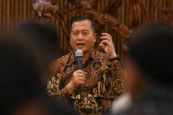 Gubernur NTB Kumpulkan Aktivis, Serukan Penyampaian Aspirasi secara Damai<
