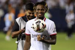 Samuel Chukwueze Tinggalkan AC Milan, Premier League Jadi Tujuan