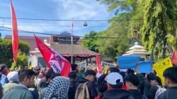 Demo Mahasiswa di Cimahi, Protes Tunjangan DPR dan Kekejaman Polisi Terhadap Affan<