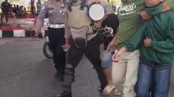 3 Remaja Ditangkap Polisi, Diduga Pelempar Molotov saat Demo Ricuh di Grobogan<
