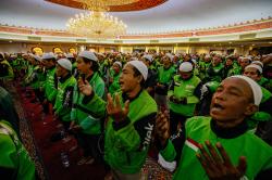 Ribuan Driver Ojol Doa Bersama untuk Persatuan dan Perdamaian Bangsa