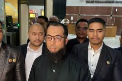 KPK Beberkan Peran Oknum Kemenag Tawarkan Ustaz Khalid Basalamah Kuota Haji Khusus<