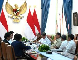 Prabowo Gelar Ratas dengan Purbaya hingga Zulhas, Ini yang Dibahas 